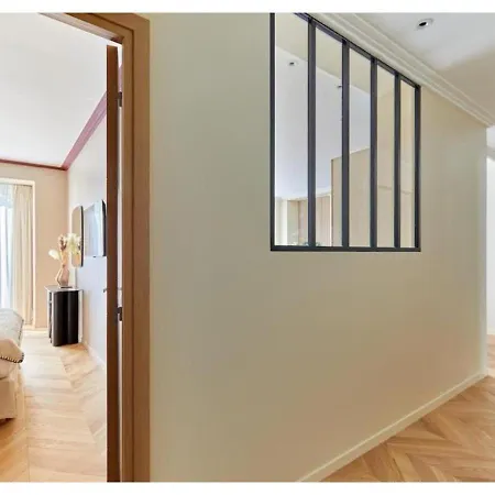 Appartement Incredible Ac 3 Bedrooms Center Of By Prestige Paris