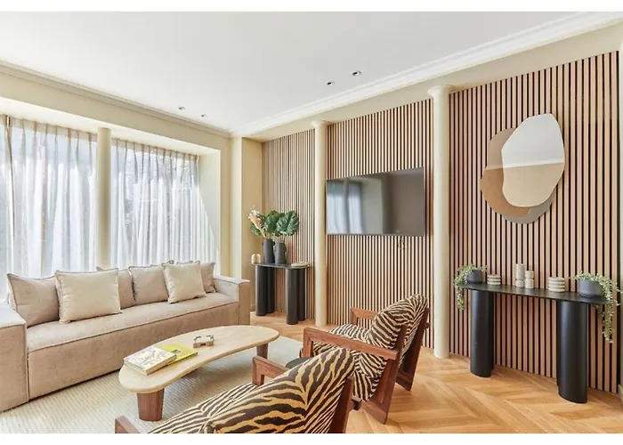 Incredible Ac 3 Bedrooms Center Of By Prestige Apartmán Paříž